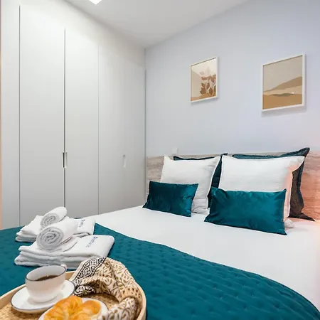 Apartment Host Wise - Amadeo Vila Nova de Gaia