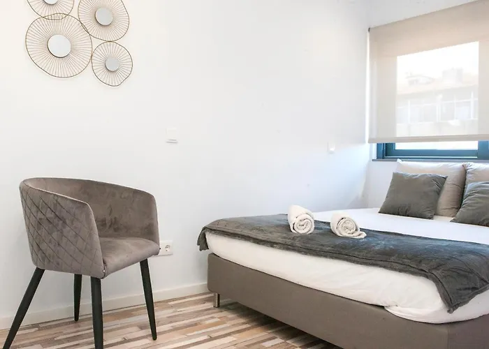 Apartment Host Wise - Amadeo Vila Nova de Gaia