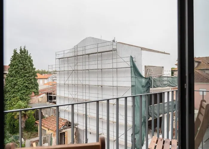 Host Wise - Amadeo Apartment *