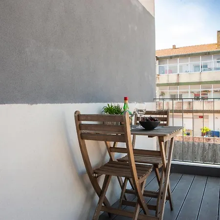 Apartment Host Wise - Amadeo Vila Nova de Gaia