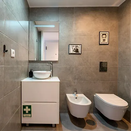 Host Wise - Amadeo *